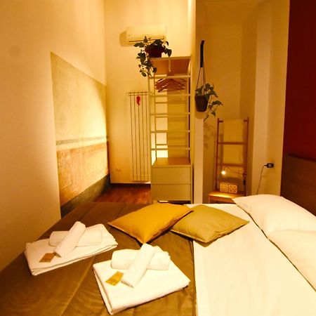 La Casa Di Apollo Apartment Napoli Bagian luar foto