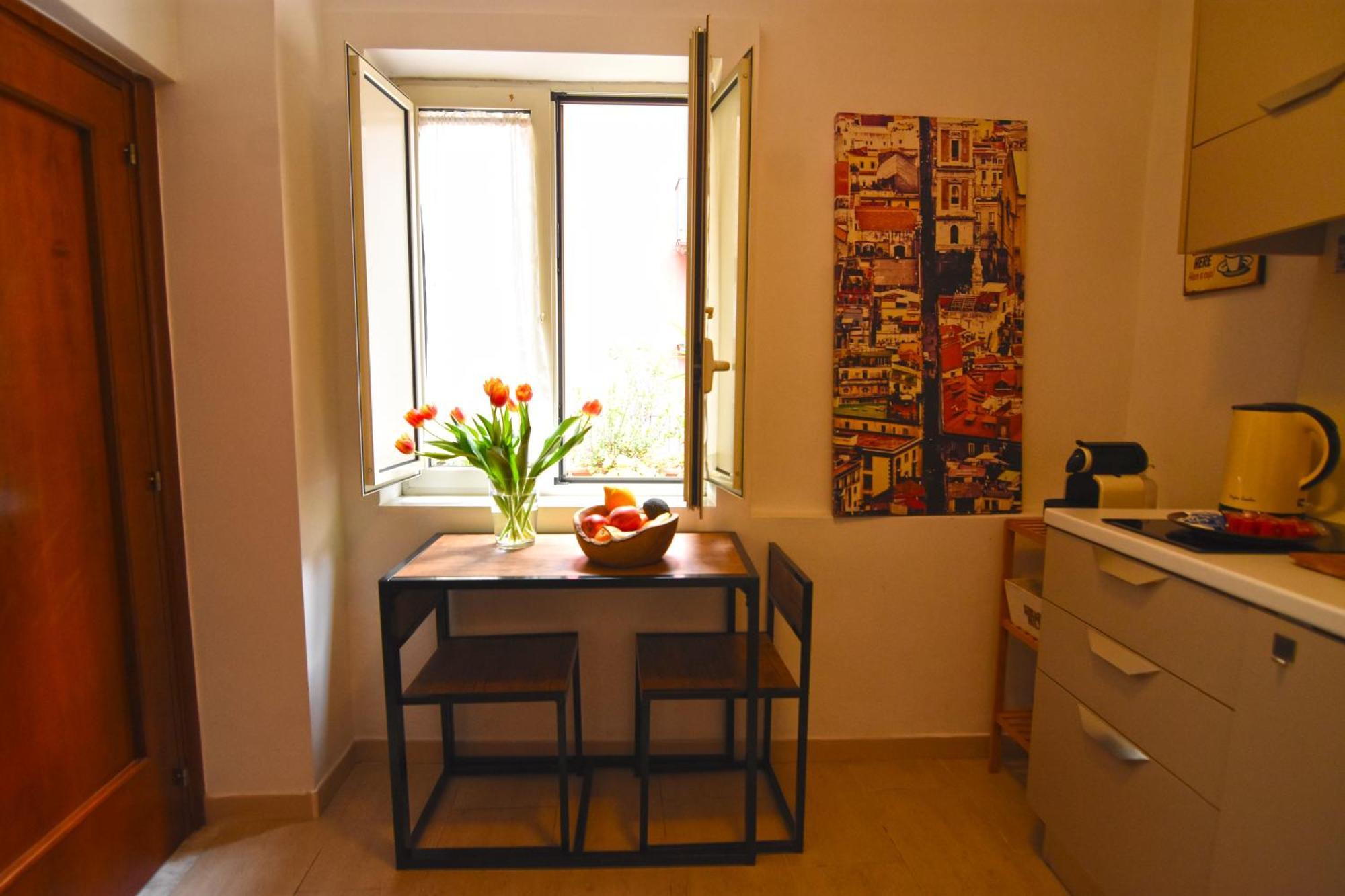 La Casa Di Apollo Apartment Napoli Bagian luar foto