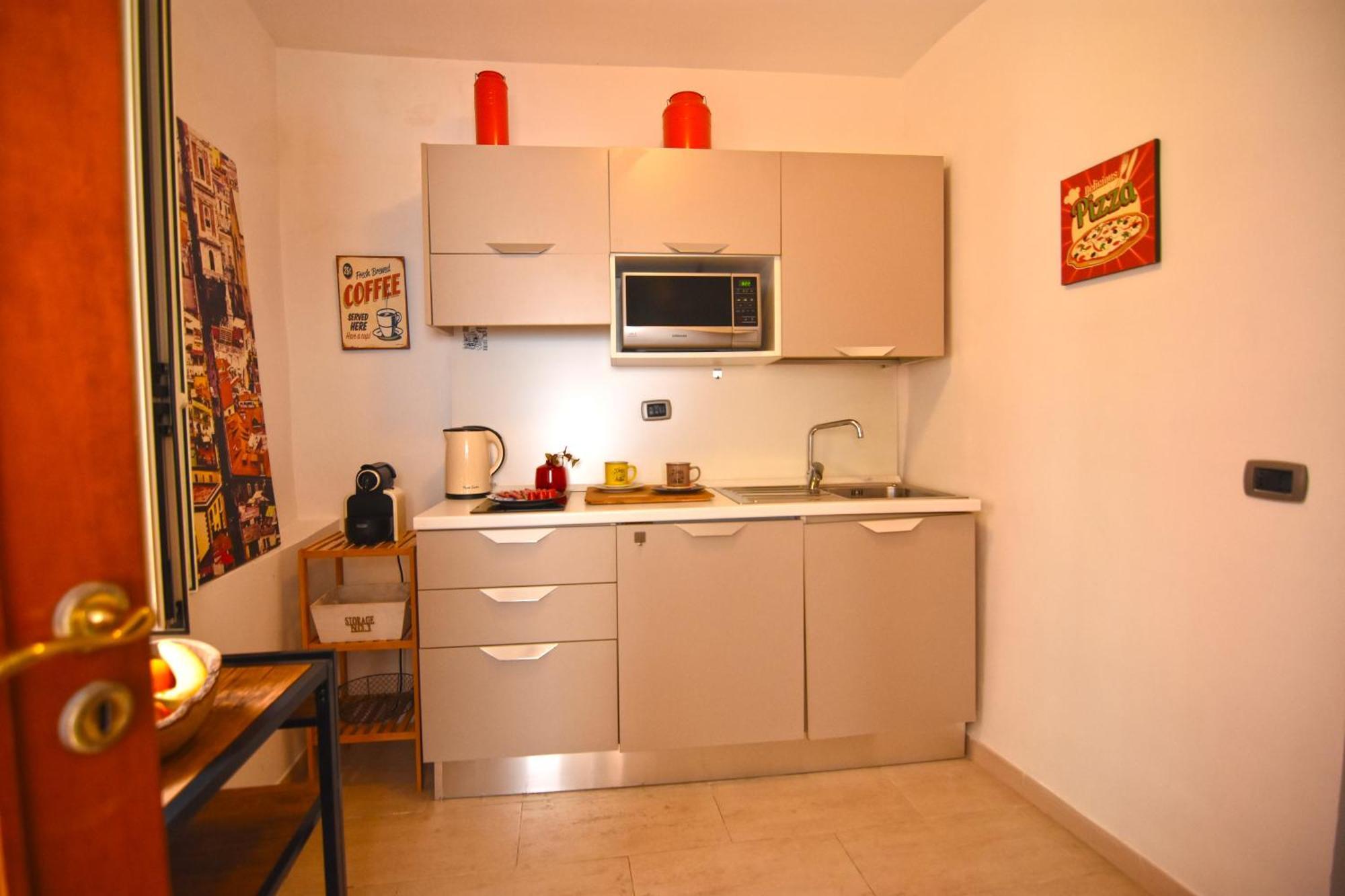 La Casa Di Apollo Apartment Napoli Bagian luar foto