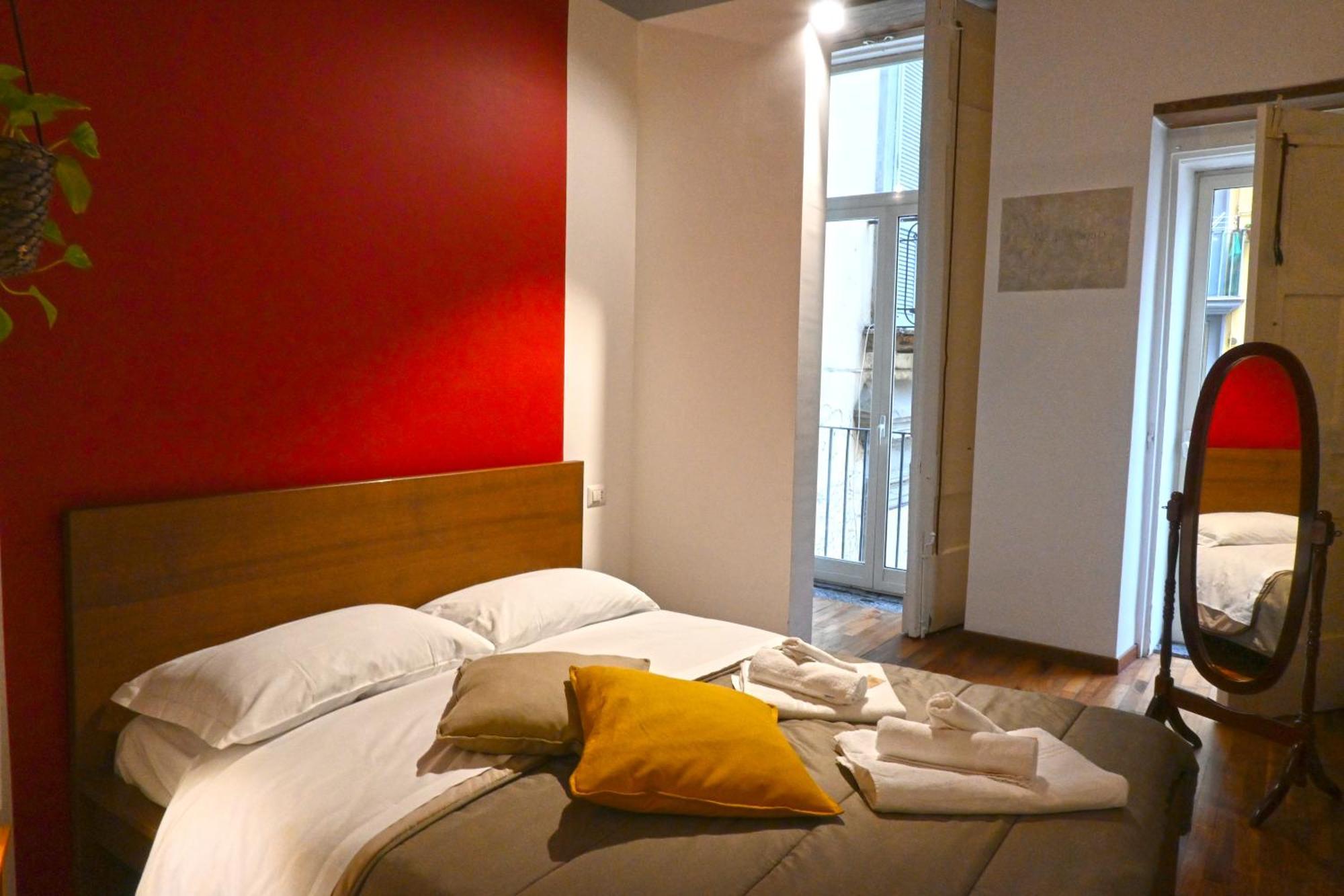 La Casa Di Apollo Apartment Napoli Bagian luar foto
