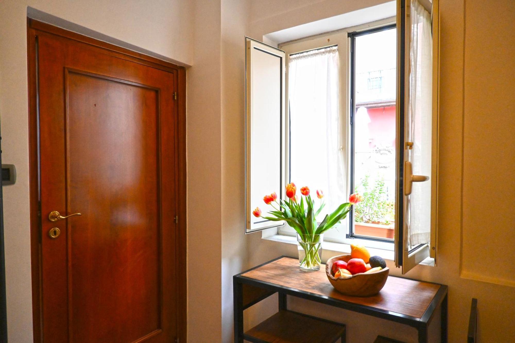 La Casa Di Apollo Apartment Napoli Bagian luar foto